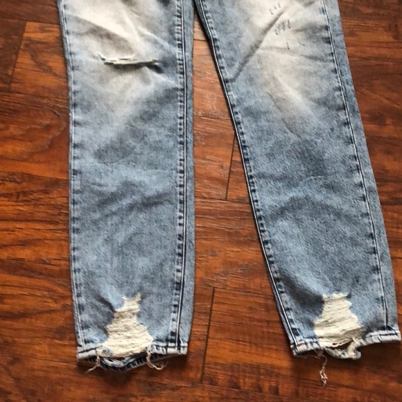 Jean - Picture 2 of 3